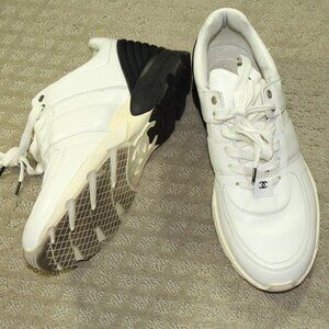 AUTHENTICATED Chanel Men's Size 12/ 45 White & Black CC Low Top Sneakers
